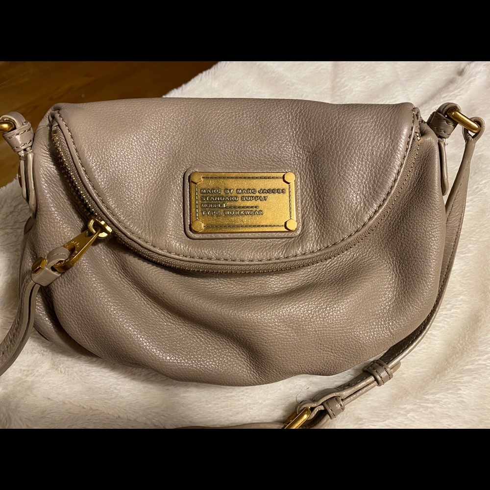 Marc Jacobs small crossbody purse